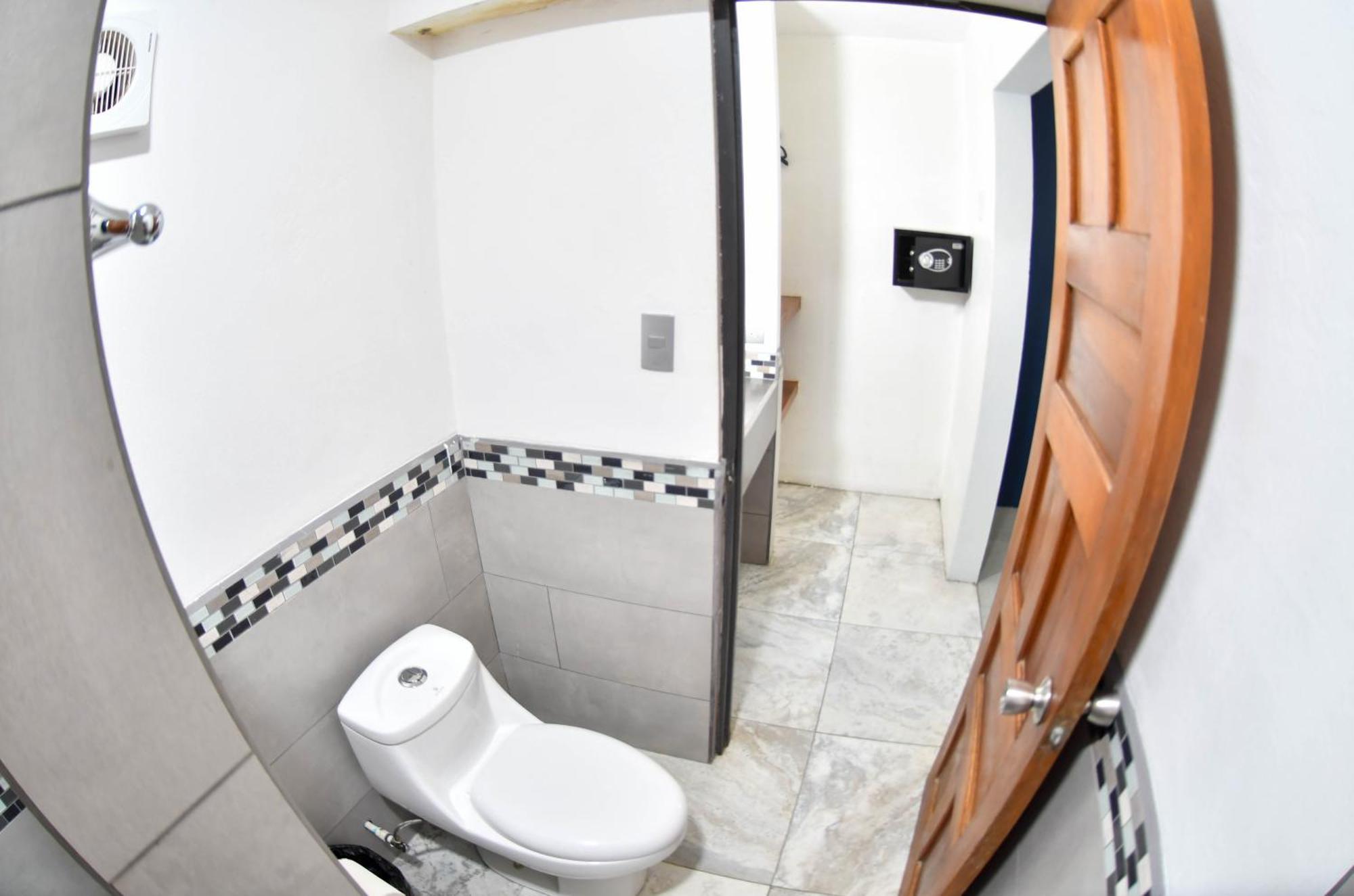 Republik Hotel, Bistro And Nightclub On Site ハコ エクステリア 写真
