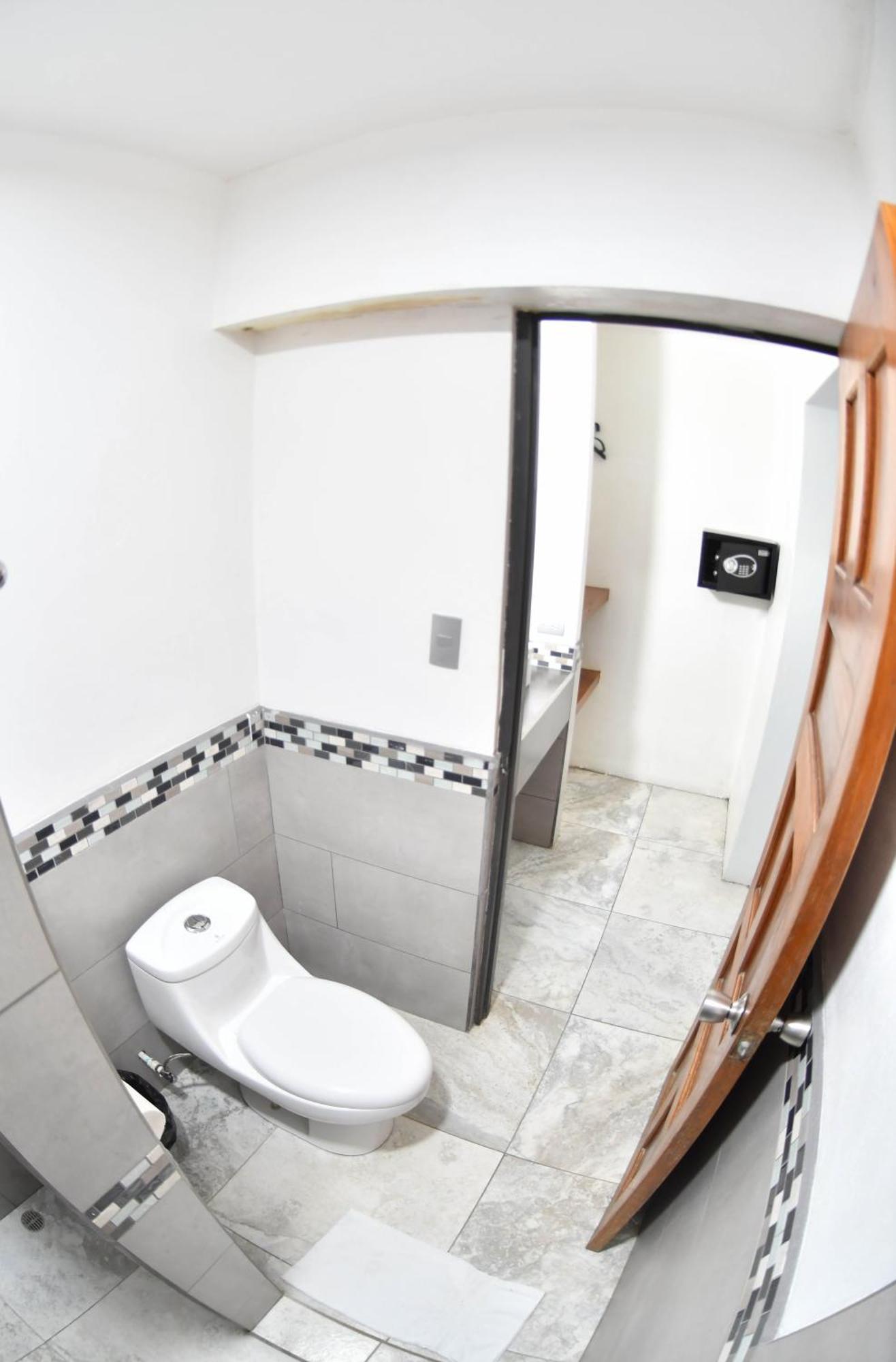 Republik Hotel, Bistro And Nightclub On Site ハコ エクステリア 写真